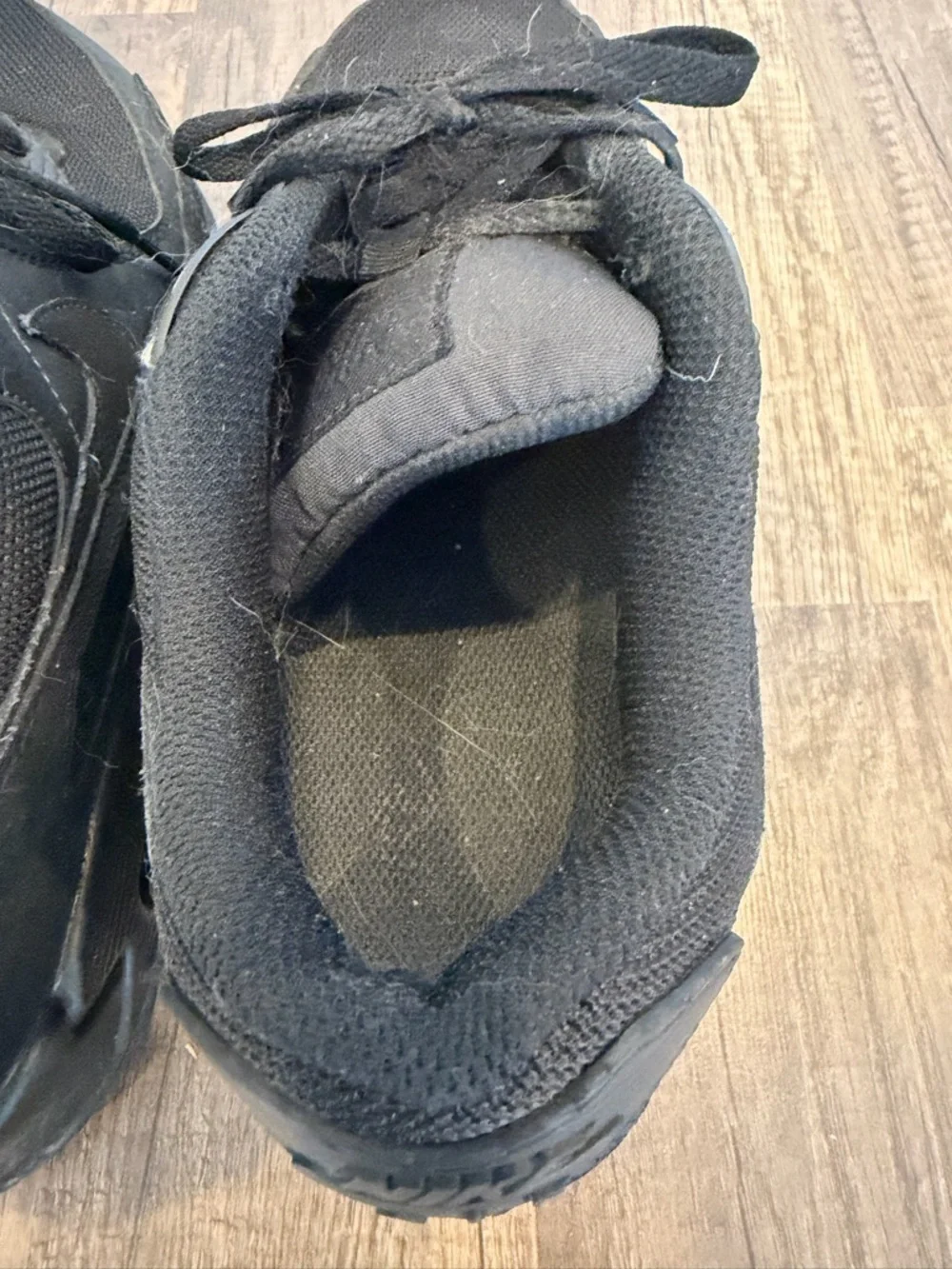 Men's Nike Air Black Athletic Sneakers - Classic Casual Trainer Mens 11 - Picture 8 of 8